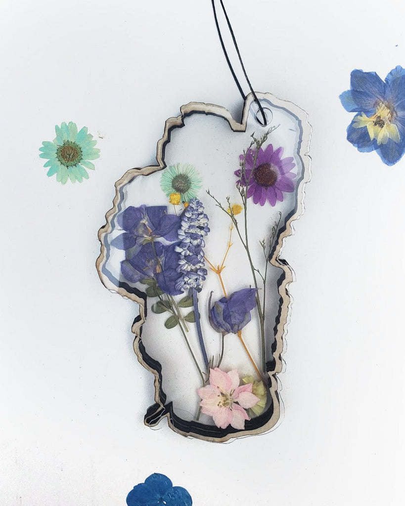 Good Livin' Ceramics Workshop Pressed Flower Acrylic Hanger Workshop - Symme Trees (Oct 11)